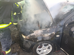 Kigyulladt a motortér