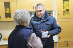 Egyedül élő hölgy