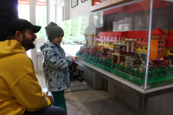 Kiállított LEGO laktanya Nyíregyházán