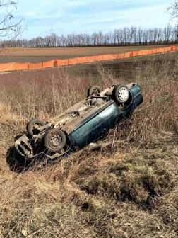 A tetején állt meg az autó.